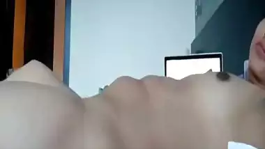 Naughty bhabhi nude tease MMS