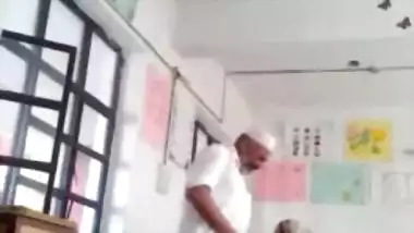 School Peon Fuck Teacher Bhabi in Classroom