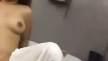 Call girl rides on client’s dick in an Indian sex video