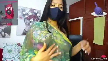 Cousin only in saree teasing her brother