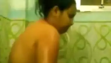 Booby Bengali Babe Bath