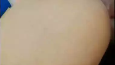 Desi sex videos of a guy fucking a milf and her daughter