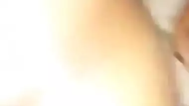 BF fucks a Bangla naked college girl in the bed