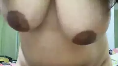 Big Boobs Desi Babe Ashrina On Cam Part 3