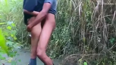 Big Ass Girlfriend Fucked In The Bushes By Horny Lover
