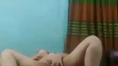 Bangladeshi Desi whore fingering her juicy pussy on cam XXX