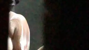 Son peeping mom bath and recording for masturbation