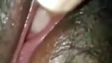 Bangla indian muslim slut fingering vagina