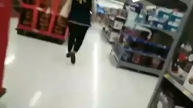 Huge butt Tamil Walmart employee