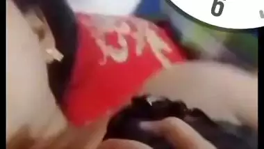 Mast boobs and pussy showing wife on video call