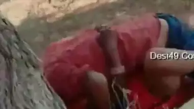 Desi village aunty caught fucking in khet