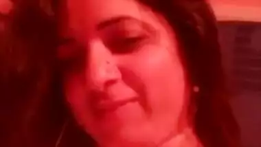 Desi woman demonstrates on cam XXX tits and vagina that crave for sex