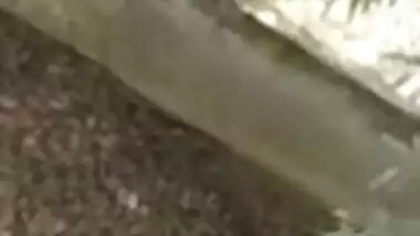 Indian couple outdoor fucked