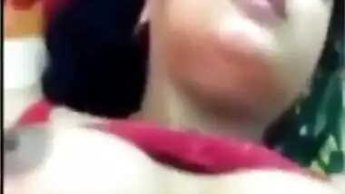 Desi bhabi sucking bf cock