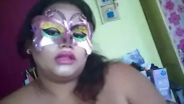 Today Exclusive- Horny Desi Bhabhi Nude Dancing