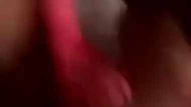 Sri Lankan nude masturbation MMS