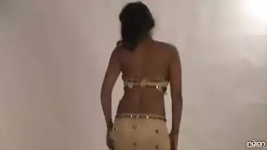 Fantastic sexy video, what a daring girl to do...