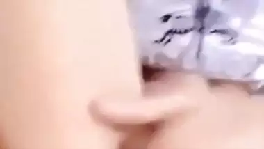 Punjabi slim girl nude fingering viral hot video