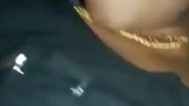 Desi chick practices missionary XXX humping in first-person MMS video