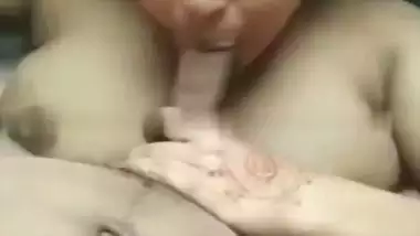 Big boob Kolkata slut gives an Indian blowjob and drinks cum