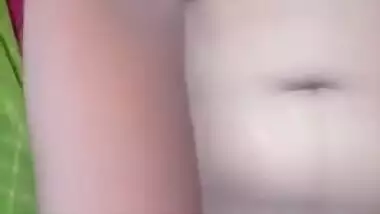 Sweet teen Indian flashes her full XXX tits with brown sex nipples