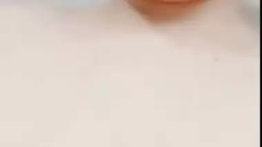 Bengali boudi pussy rubbing after nude bath selfie