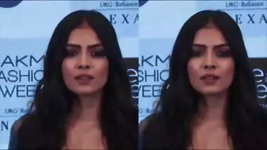 NON PORN Malavika Mohanan Sexy South Indian Actress & Model